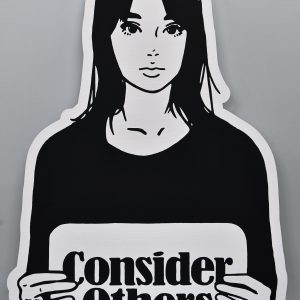 画像：KYNE《Consider Others》2021年